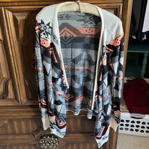 Aztec Shrug/cardigan